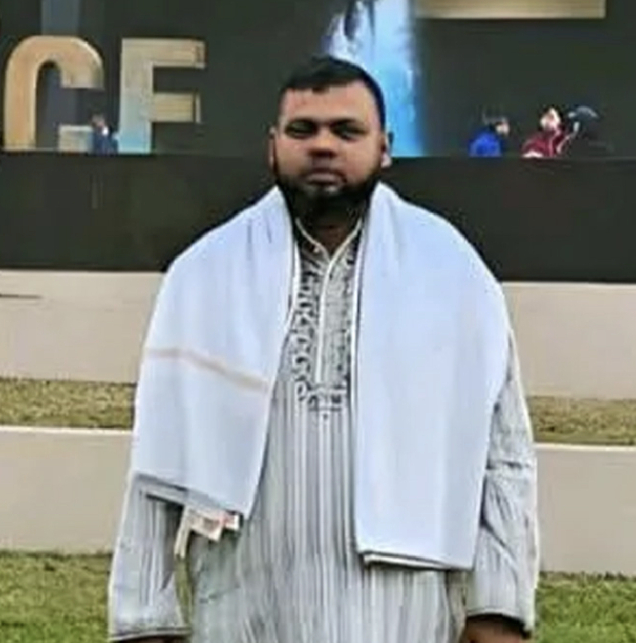 আওয়ামী লীগ নেতাকে ছাড়াতে থানায় স্বেচ্ছাসেবক দল নেতা, পুলিশকে মারধর,স্বেচ্ছাসেবক দলের নেতা গ্রেফতার