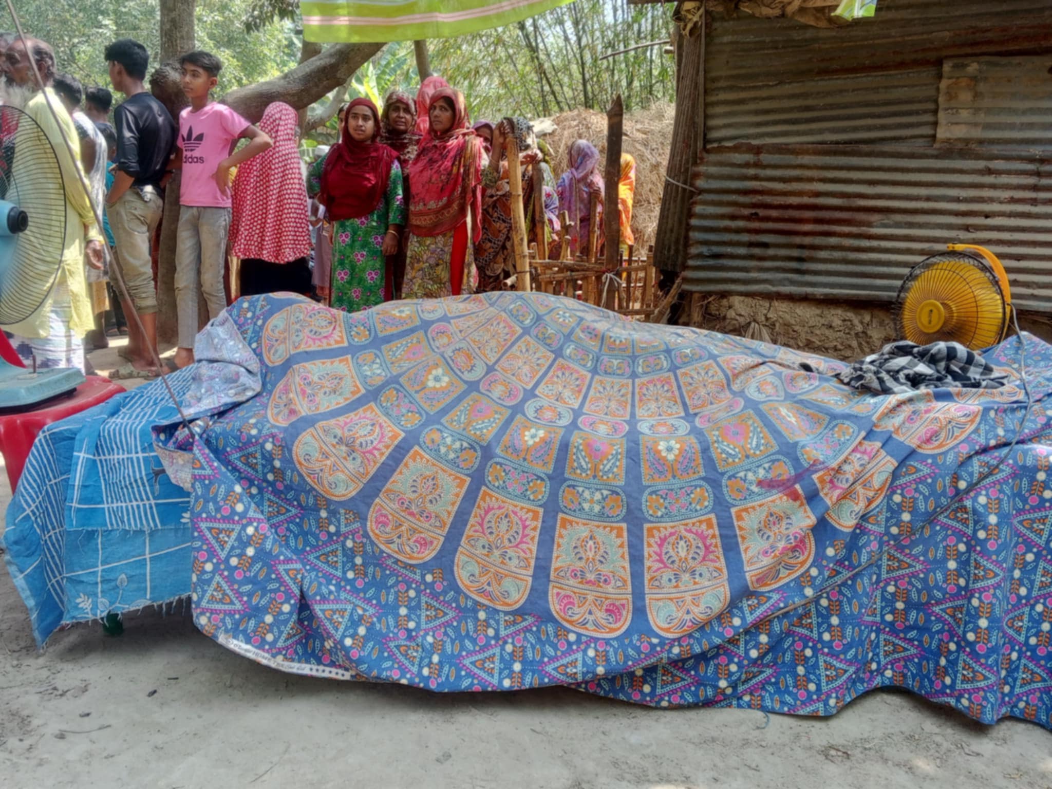 নওগাঁর মহাদেবপুরে প্রতিবেশীর মারপিটে এক বৃদ্ধ নিহত