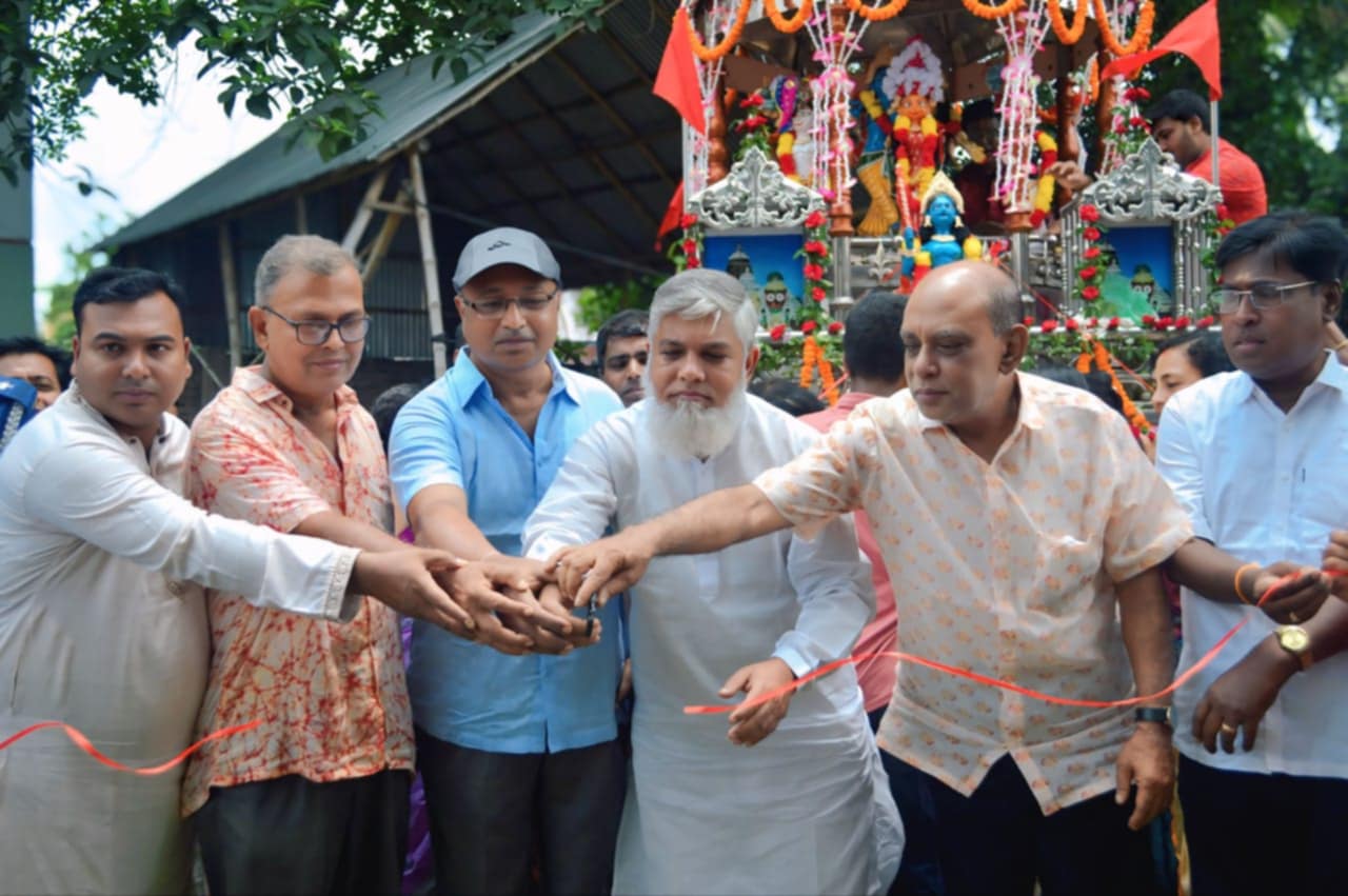 নওগাঁর মহাদেবপুরে যথাযোগ্য মর্যাদায় রথযাত্রা উৎসব শুরু