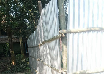 নওগাঁর মহাদেবপুরে আদালতের আদেশ অমান্য করে স্থাপনা নির্মাণের চেষ্টা