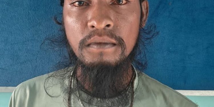 মহাদেবপুরে ১৪ বছরের এক কিশোরী ধর্ষণ গ্রেফতার -১